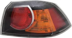Baklampa Höger Mitsubishi Lancer VIII