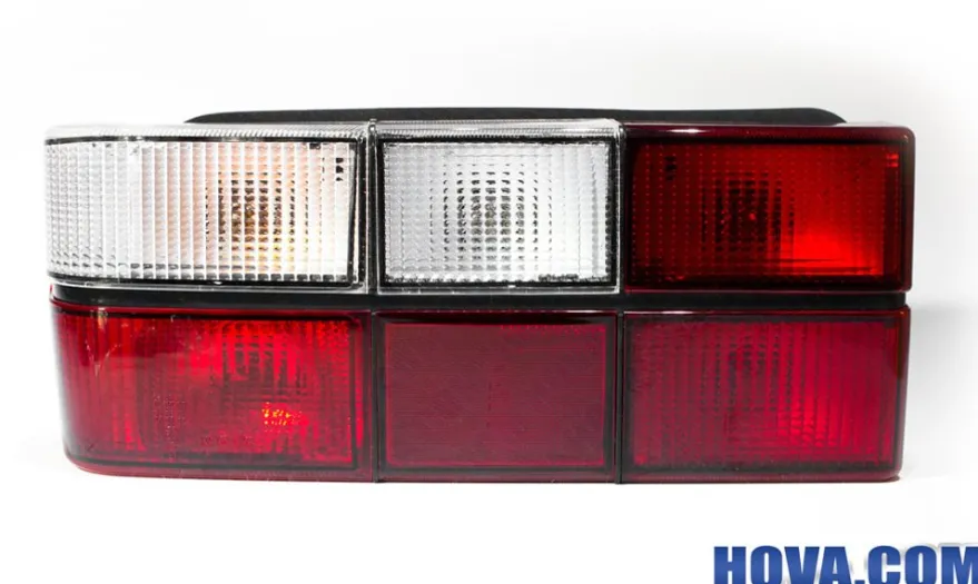 Baklampa Höger Vit/Röd Volvo 240
