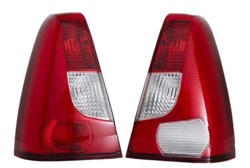 Baklampa Vänster Dacia Logan Sedan LS