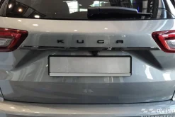 Dekorlist baklucka Ford Kuga III 2019– Blank Svart