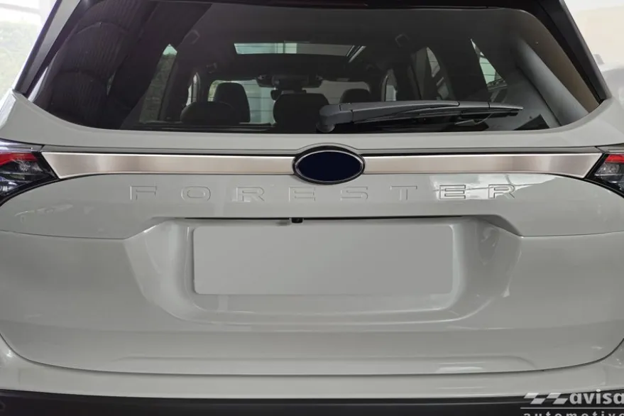 Dekorlist baklucka Subaru Forester VI 2024– Matt Silver