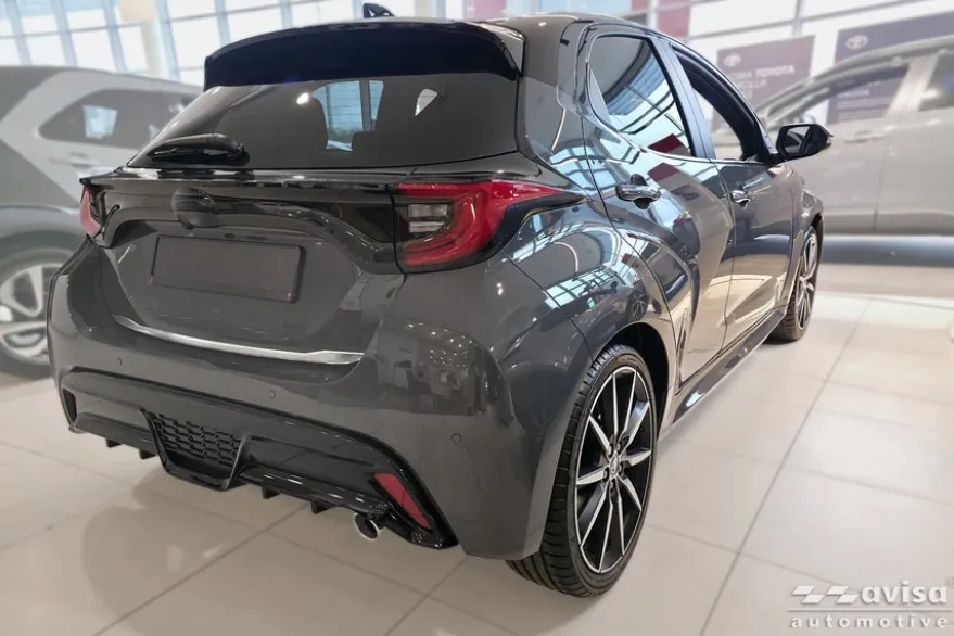 Dekorlist baklucka Toyota Yaris IV 5D 2020– Matt Silver