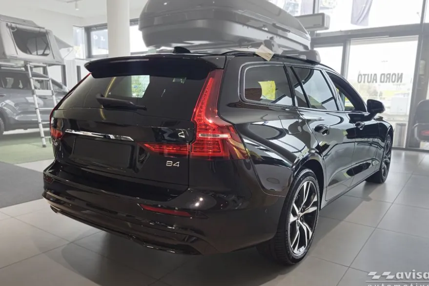 Dekorlist baklucka Volvo V60 II / Cross Country 2018– Krom