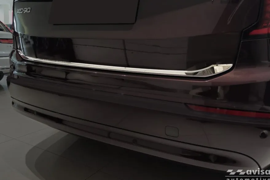 Dekorlist baklucka Volvo XC90 II 2015– Krom