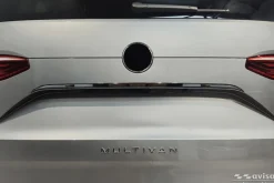 Dekorlist baklucka VW Multivan T7 2021– Blank Svart