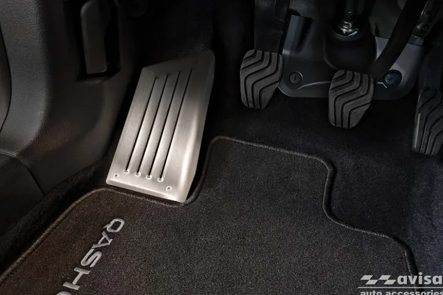 Fotstöd Borstad stål Nissan Qashqai III 2021->