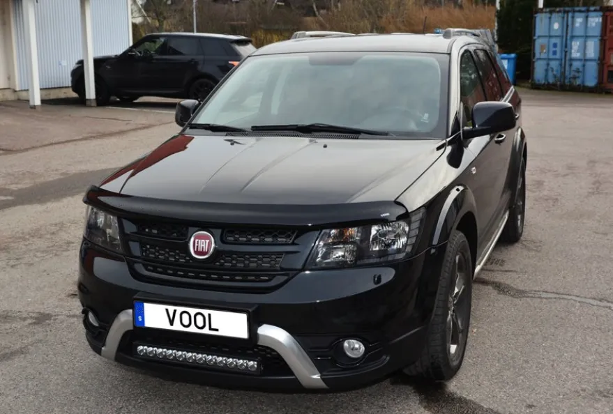 Huvskydd Fiat Freemont 2012-2016 OBS ! Passar ej Black Code