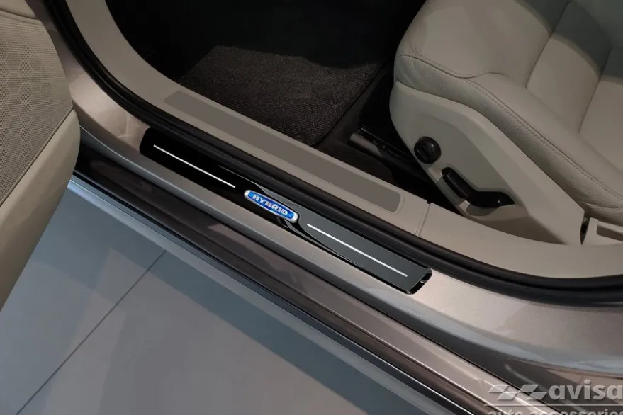 Instegslister i Blank Svart Stål Volvo V90 / V90 Cross Country 2016->