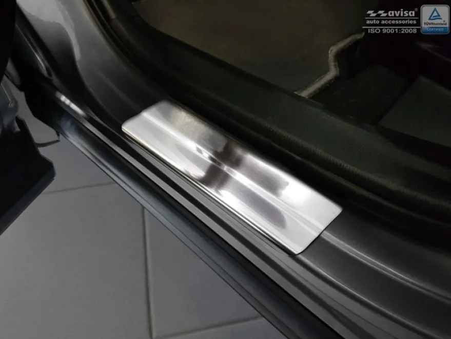 Instegslister i Borstad Stål Toyota RAV4 IV 02.2016-2018