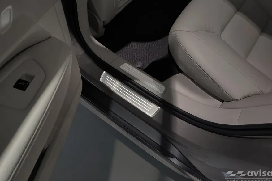 Instegslister i Borstad Stål Volvo V90 II 2016->