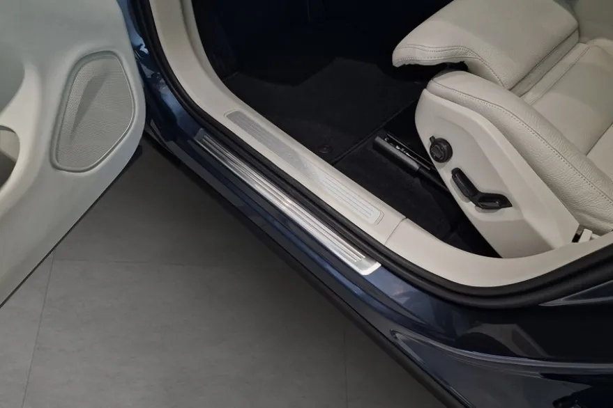 Instegslister i Borstat Stål Silver Volvo XC60 II 2017->