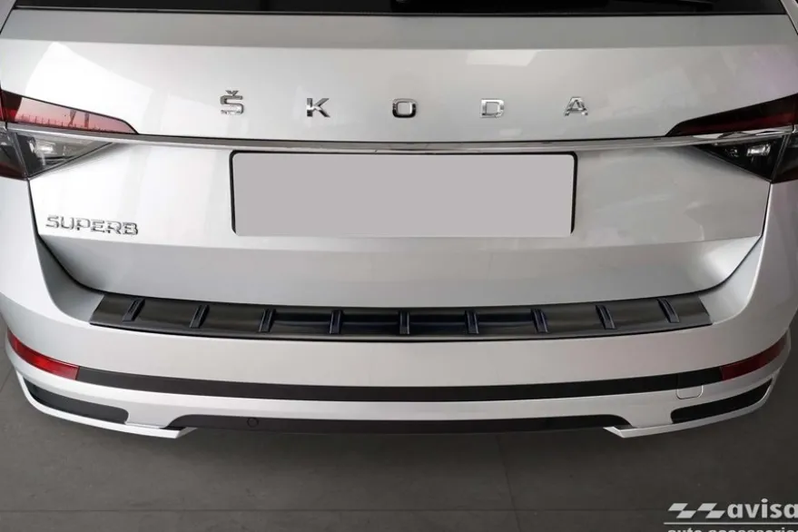 Lastskydd Hybrid Rostfri Svart Metall Skoda Superb III Kombi SCOUT III 2015->