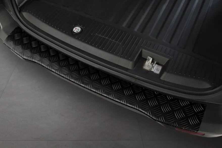 Lastskydd Mattsvart Aluminium Durkplåt till Ford Tourneo/Transit Courier II 2014-2022