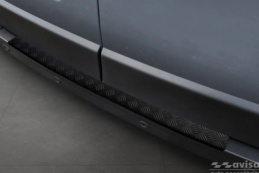 Lastskydd Mattsvart Aluminium Durkplåt till Opel Movano 2010-2021