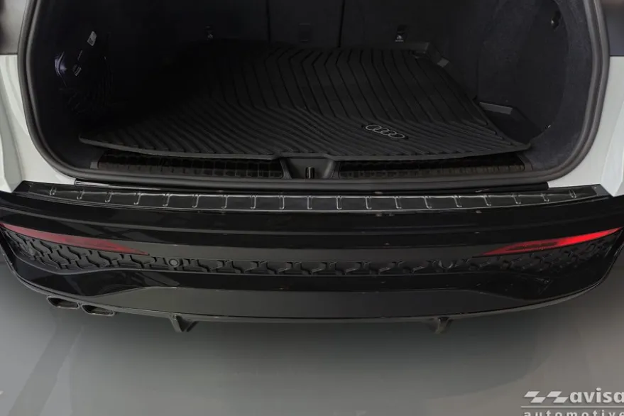 Lastskydd Rostfri Borstad Metall Svart Audi Q5 III 2024->