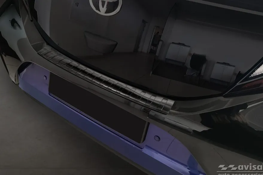 Lastskydd Rostfri Borstad Metall Svart Toyota Aygo X 2022->
