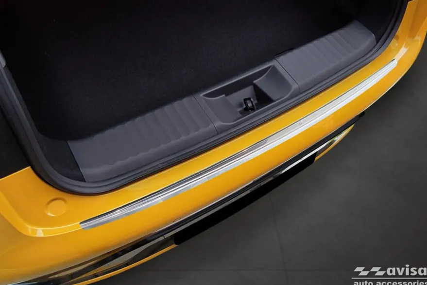 Lastskydd Rostfri Borstad Metall Toyota Prius V 2023->