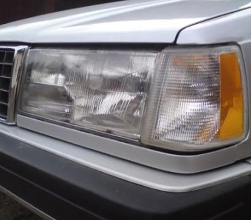 Lyktlist utan Hål Höger Volvo 740, 760, 940, 960