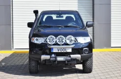 Modellanpassad Voolbar Ljusbåge till Mitsubishi L200 2007-2015 Fästen för 2 extraljus