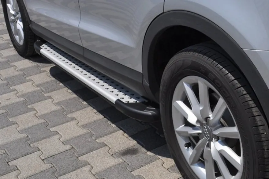 SIDESTEPS ALUMINIUM - Audi Q3 2012-
