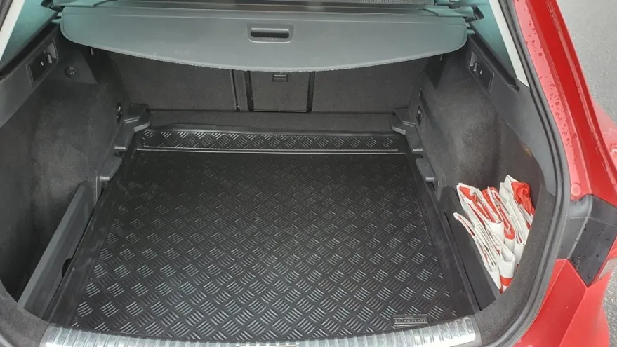 Skålad Bagagerumsmatta Svart Seat Leon ST 2014-2020