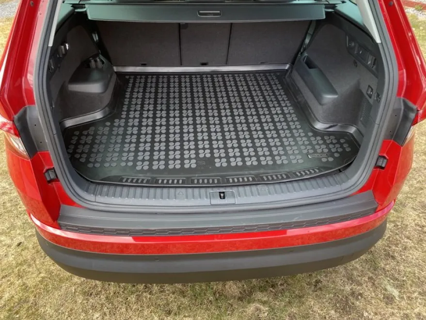 Skålad Mjuk Bagagerumsmatta Svart Skoda Kodiaq I 7-sits 2016-2024